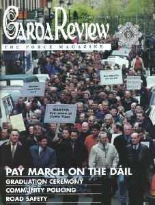 Cover of a Garda Review focusing on the 1998 Pay dispute